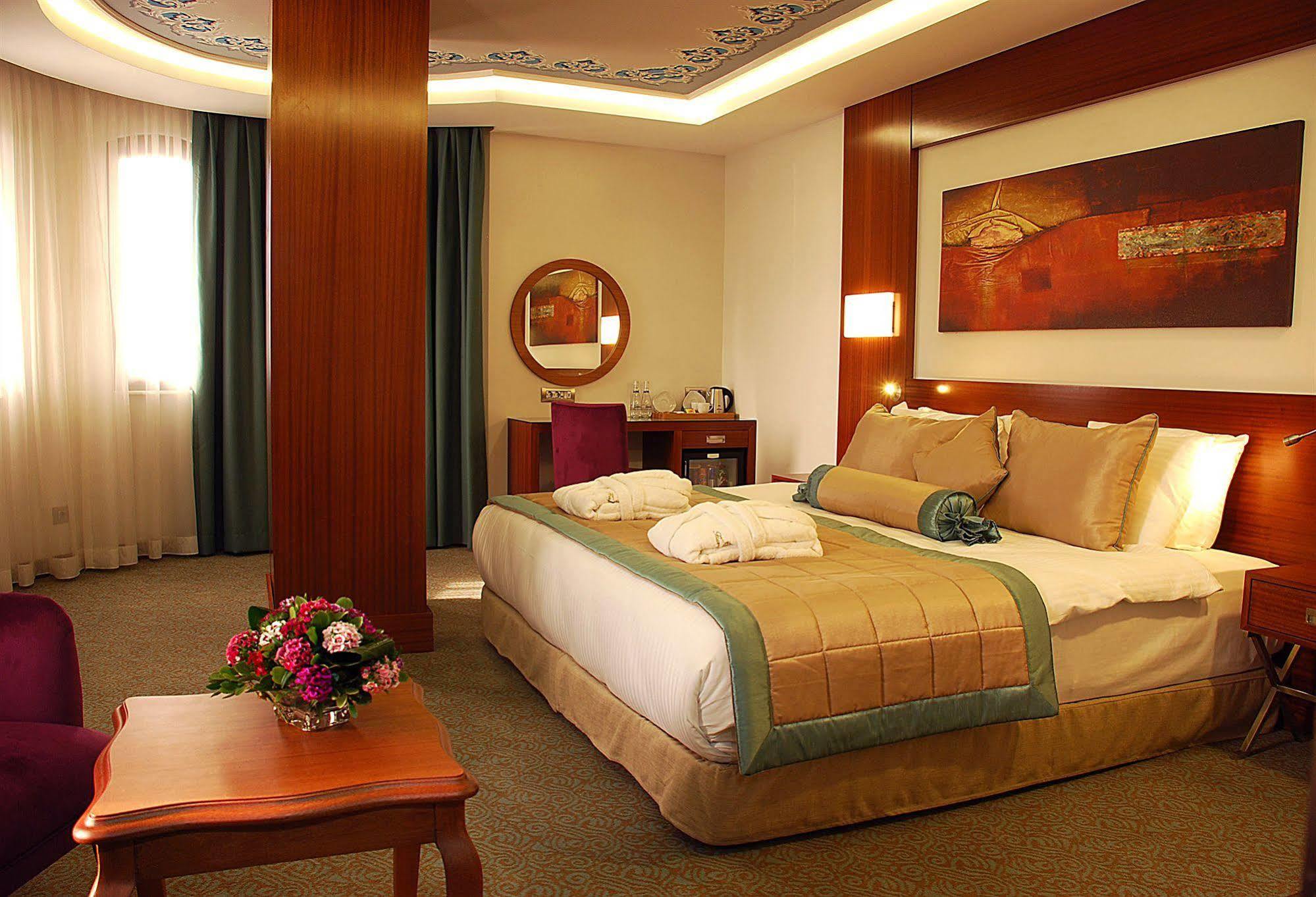 Hurry Inn Merter Estambul Exterior foto